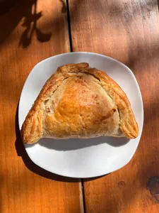 Empanada hojaldrada champiñón queso