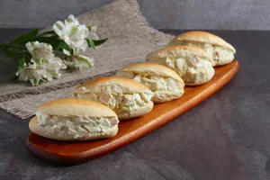 Huevo jamón 12 tapaditos