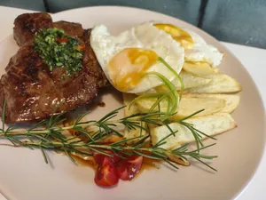 Filete De Lomo Vetado A Lo Pobre