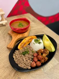 Frijolada antioqueña
