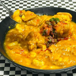 Locro (porción de 400 gms)