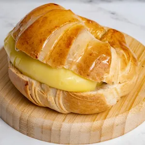 Medias Lunas Rellenas