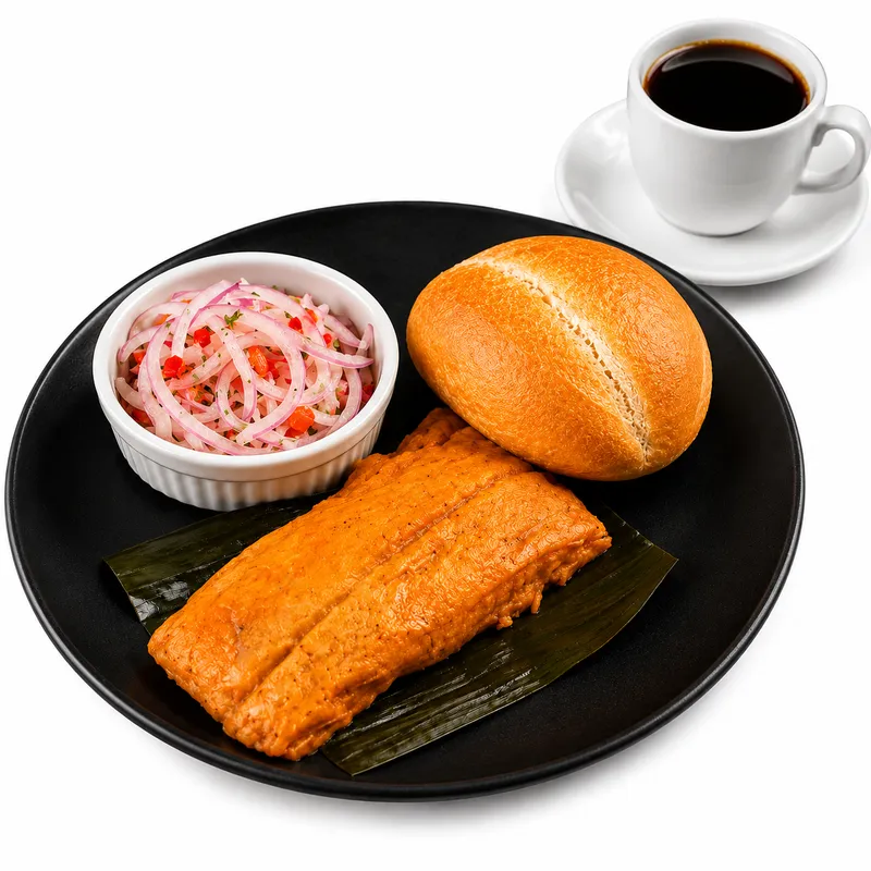 Pan con Tamal criollo + café