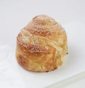Cruffin clásico con azúcar