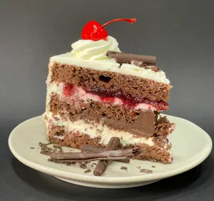 Porción Torta Selva Negra