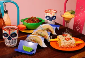 Medellín Gourmet | Tacos y Tazón