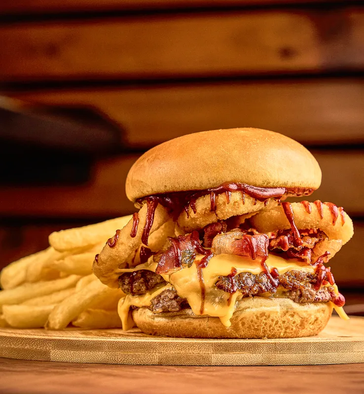 Burger de la semana + papitas (Texas 2.0) Burger de la semana + papitas (Texas 2.0)