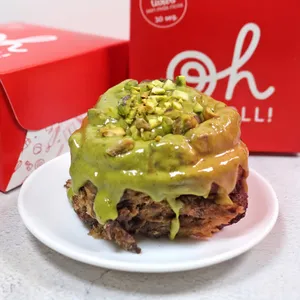 Chocolate Dubai Cinnamon Roll