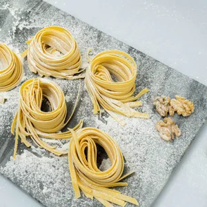 Fettuccini Al Huevo (3-4 P)