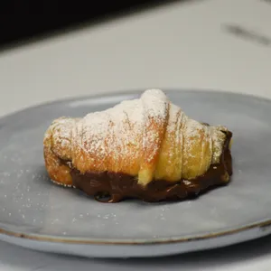 Medialuna Rellena Con Nutella