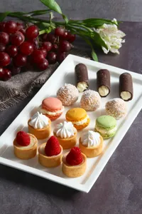 Pastelitos finos surtidos 20un