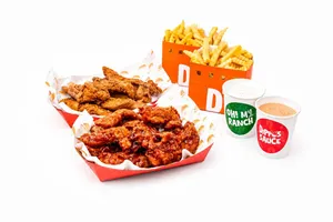 Pack 18 tenders (3 sabores a eleccion) + 2 papas + 1 dip XL