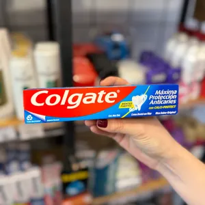 Cepillo De Dientes Colgate Medio