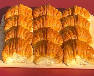 Box Medialunas Clásicas X 12