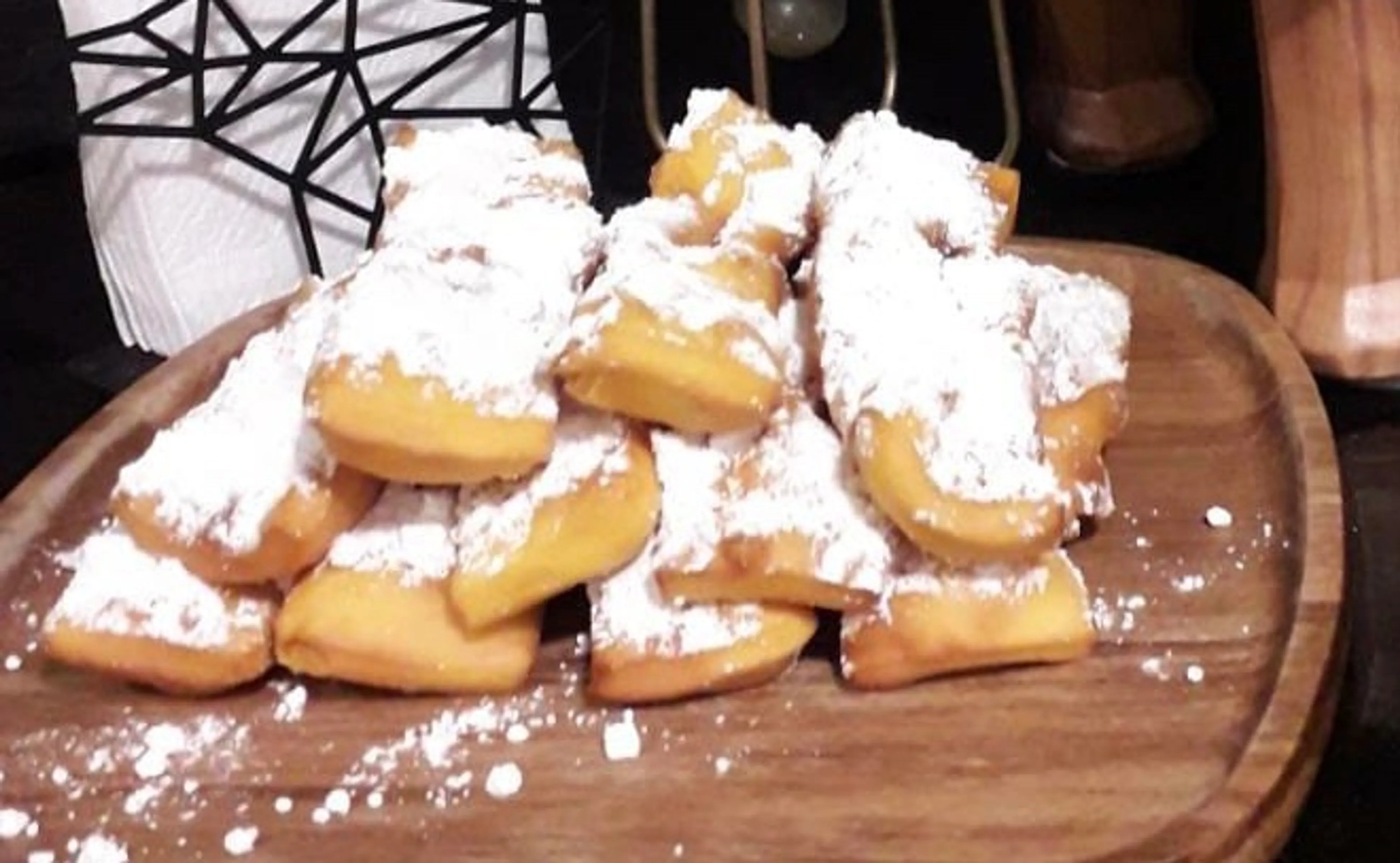 Calzones rotos 6u La Provincia Restaurant