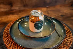 Sémola con Salsa de Maracuyá