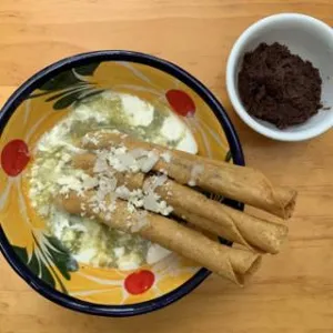 FLAUTAS AHOGADAS FRIJOL