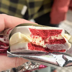 Alfajor red velvet