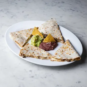 QUESADILLA EL ZOCALO