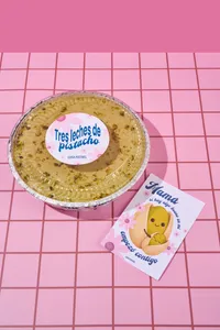 Tres Leches de Pistacho para 8 personas