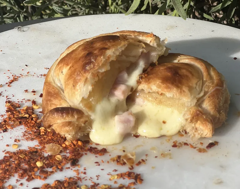 Jamón y Queso