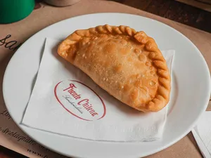 Empanada Frita de Camarón Queso