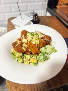 ENSALADA CESAR CON POLLO