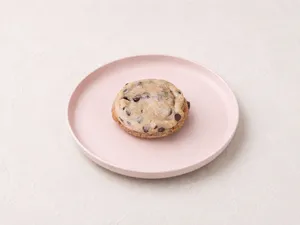 Galleta vegana con chips de chocolate