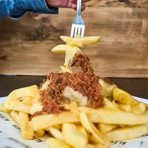 Alta Papa Mechada Y Queso