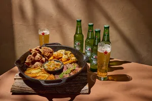 Parrillada Voraz + 6 Heineken
