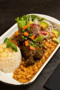 Seco de vacuno con frijoles