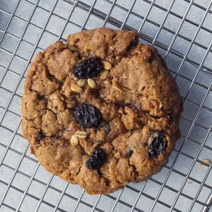 GALLETA CON AVENA Y PASAS