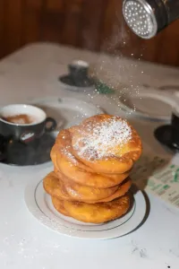 12 Sopaipillas