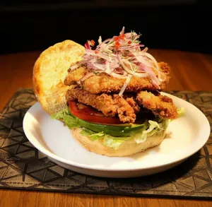 Pan Con Pejerrey