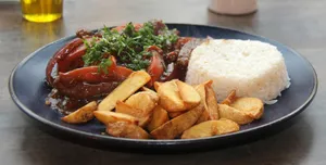Lomo Saltado