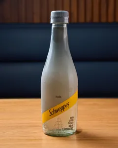 Schweppes Soda 10 Oz