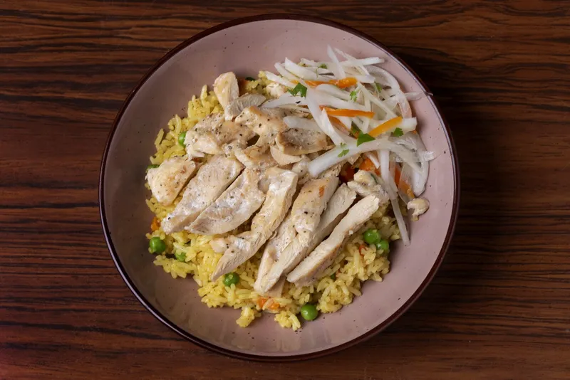 Arroz a la Jardinera con pollo Arroz a la Jardinera con pollo