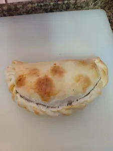 Empanada de pollo al Horno 1 Uni.