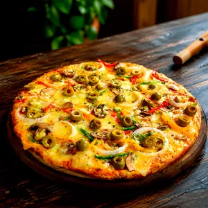 Pizza pequeña vegetariana 6 porciones Pizza pequeña vegetariana 6 porciones