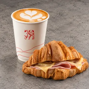 Café + croissant