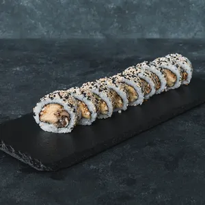 Red Hummus Vegan Roll