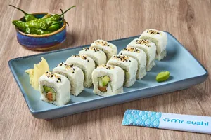 Sushi Queso Maki Salmón - Envuelto en Queso con Salmón