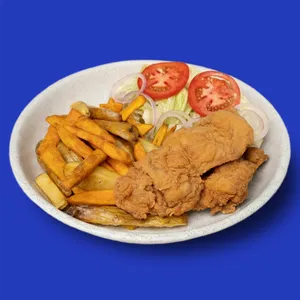 Pollo broaster con mix fritos