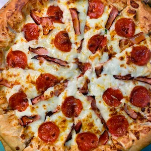 PROMO PIZZA MEDIANA JAMON Y PEPPERONI