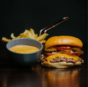 Cheddar´S Burger (Burger Del Día Domingo)