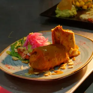 Burrito crocante de cochinita pibil