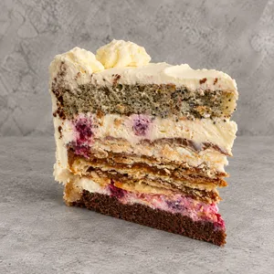 Trozo torta mixta