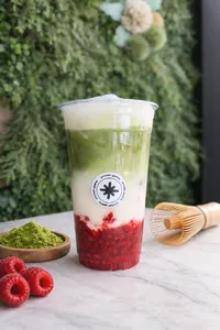 Iced Matcha Frambuesa