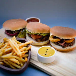 Combo Triple Burger Mechada