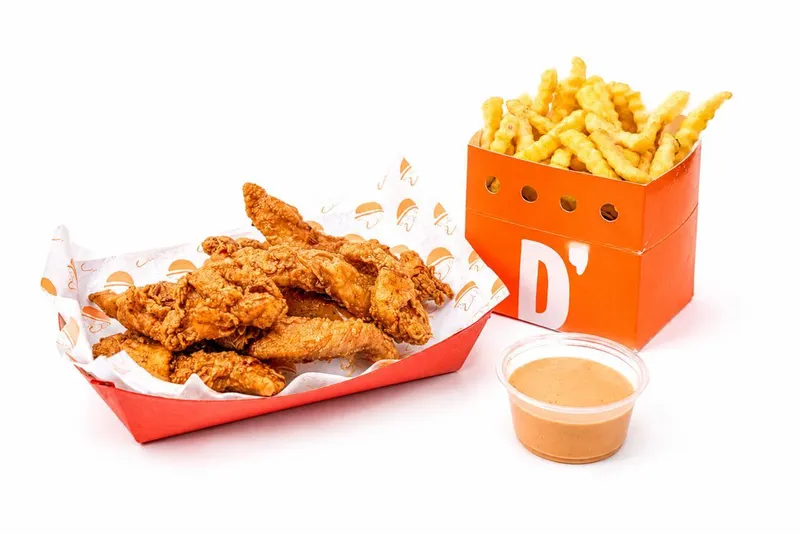 3 tenders (elige tu sabor) + papas + 1 dip 3 tenders (elige tu sabor) + papas + 1 dip
